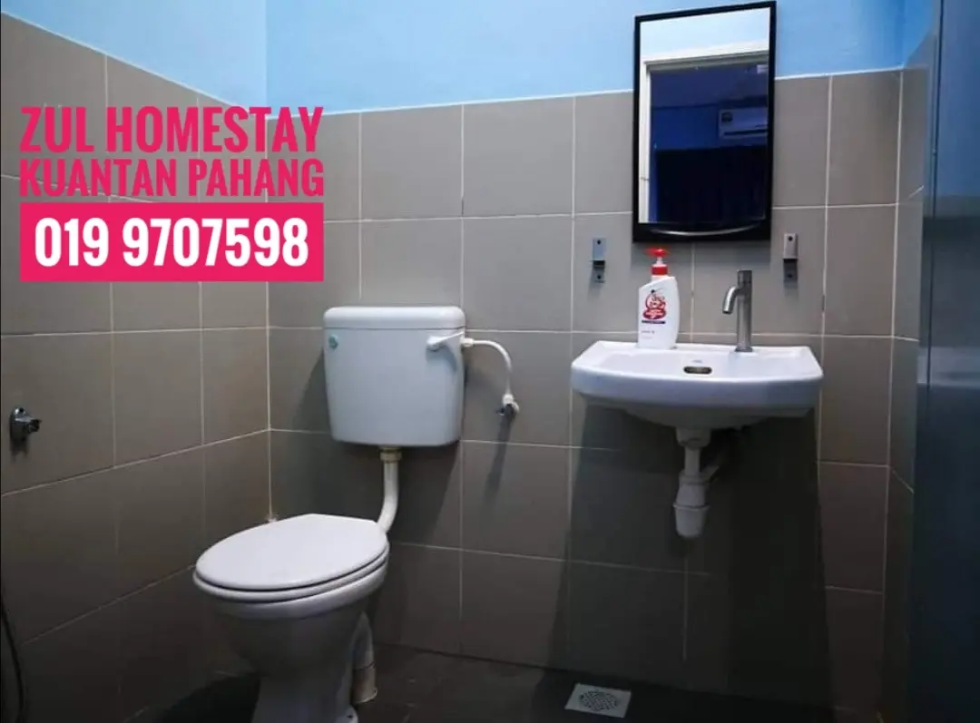 bilik air pertama homestay indera mahkota type e